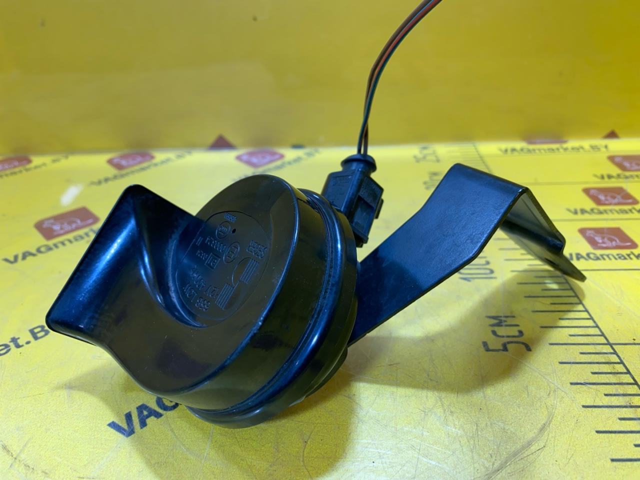 сигнал (клаксон) Audi Q3 8U 2012, 2.0 л., бензин, 8U0951209 - фото №1