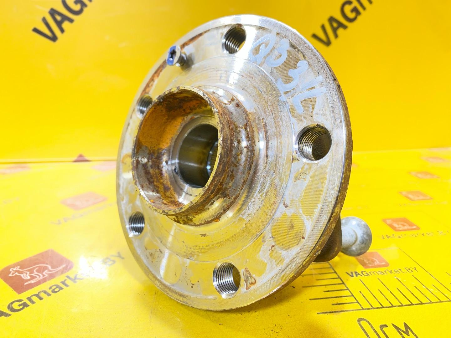 ступица задняя Audi Q3 F3 2021, 2.0 л., бензин, 5WA407621D