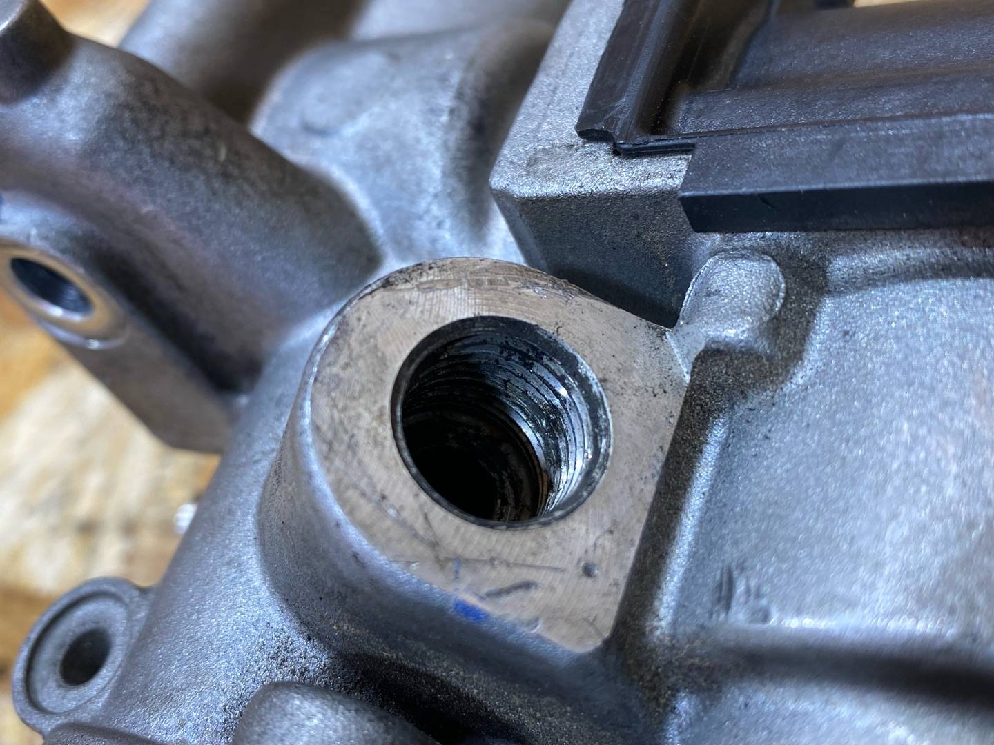 клапан EGR Audi Q7 4L 2009, 3.0 л., дизель, 059131501D - фото №11