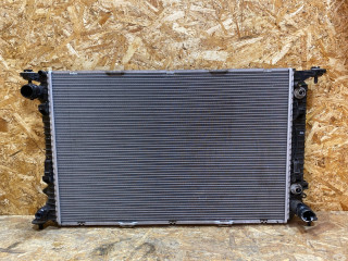 радиатор (основной) Porsche Macan 1 поколение 2016, 3.0 л., дизель, 8K0121251AL, 9A712125101