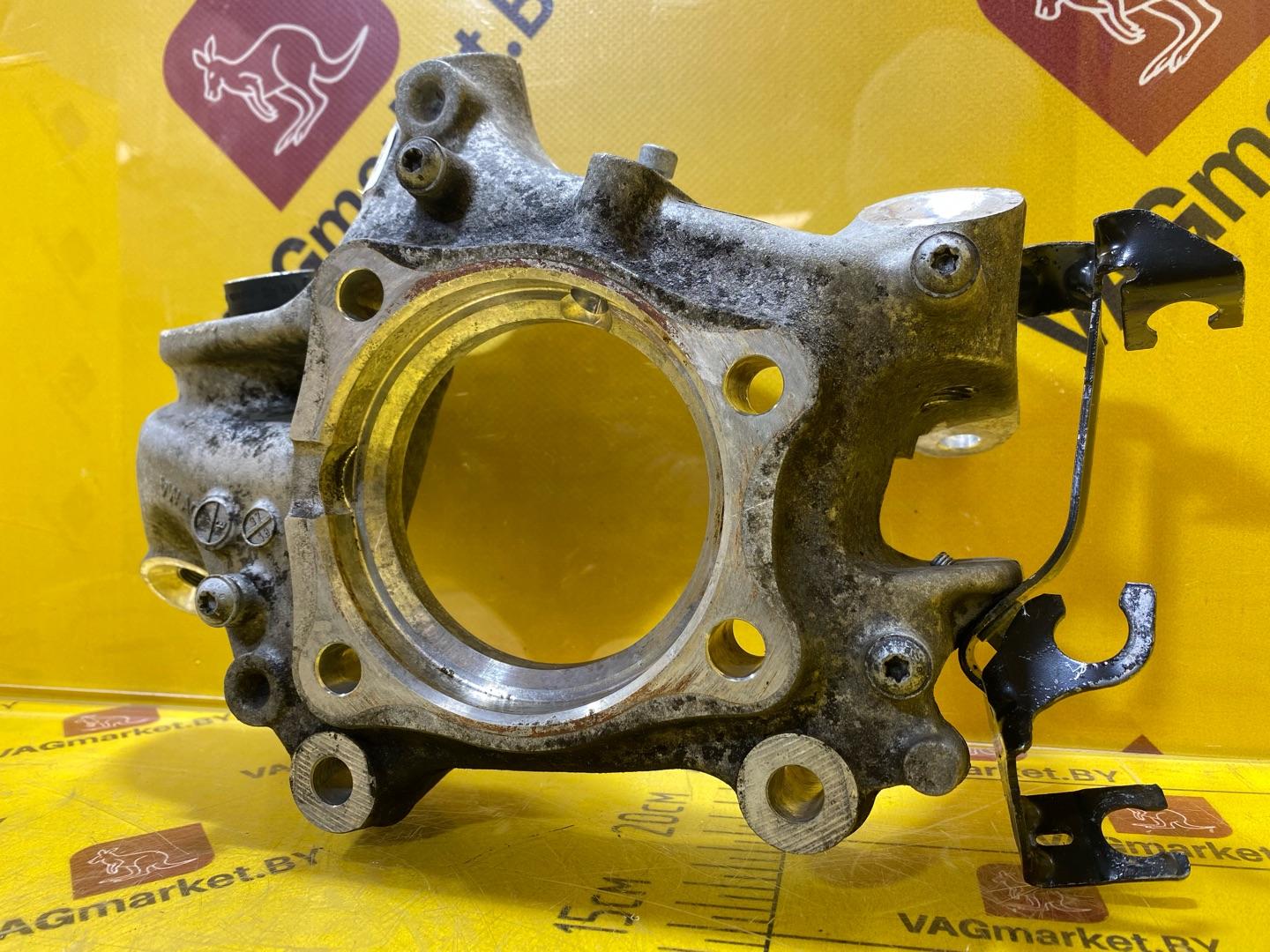 кулак задний правый Audi A8 D5 2019, 3.0 л., дизель, 4N0505432F