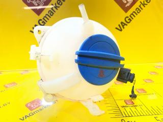 бачок расширительный Volkswagen Caddy 4 поколение 2016, 1.4 л., бензин, 1K0121407A