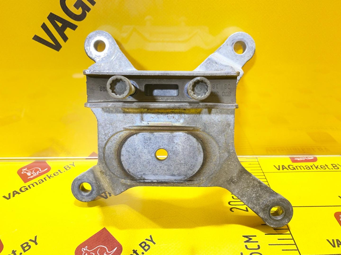кронштейн КПП Audi A8 D5 2019, 3.0 л., дизель, 4N0399118A