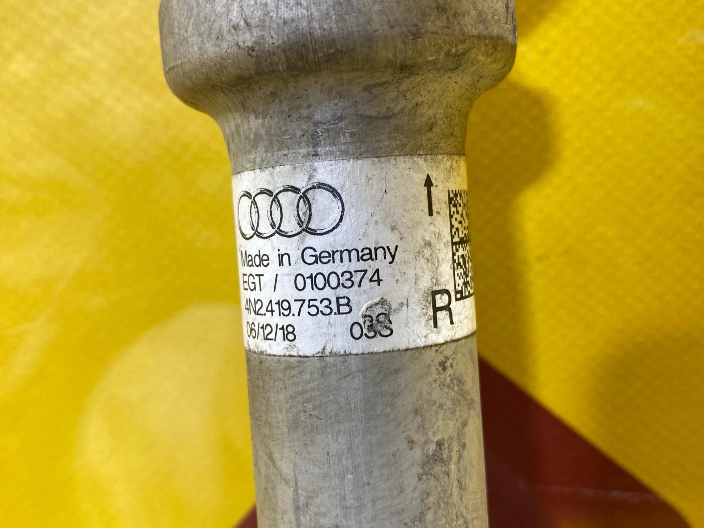 рулевой карданчик Audi A8 D5 2019, 3.0 л., дизель, 4N2419753B - фото №9