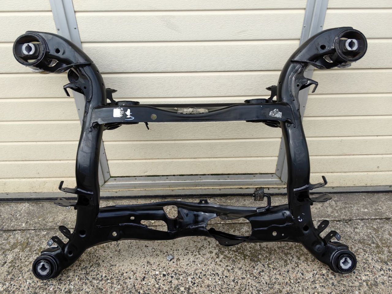 балка подвески задняя Audi Q5 FY 2018, 2.0 л., дизель, 80A505235S - фото №1