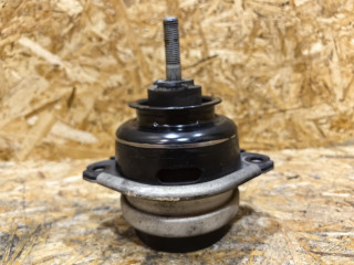 подушка крепления двигателя Audi Q7 4L [рестайлинг] 2010, 3.0 л., дизель, 7L8199131A