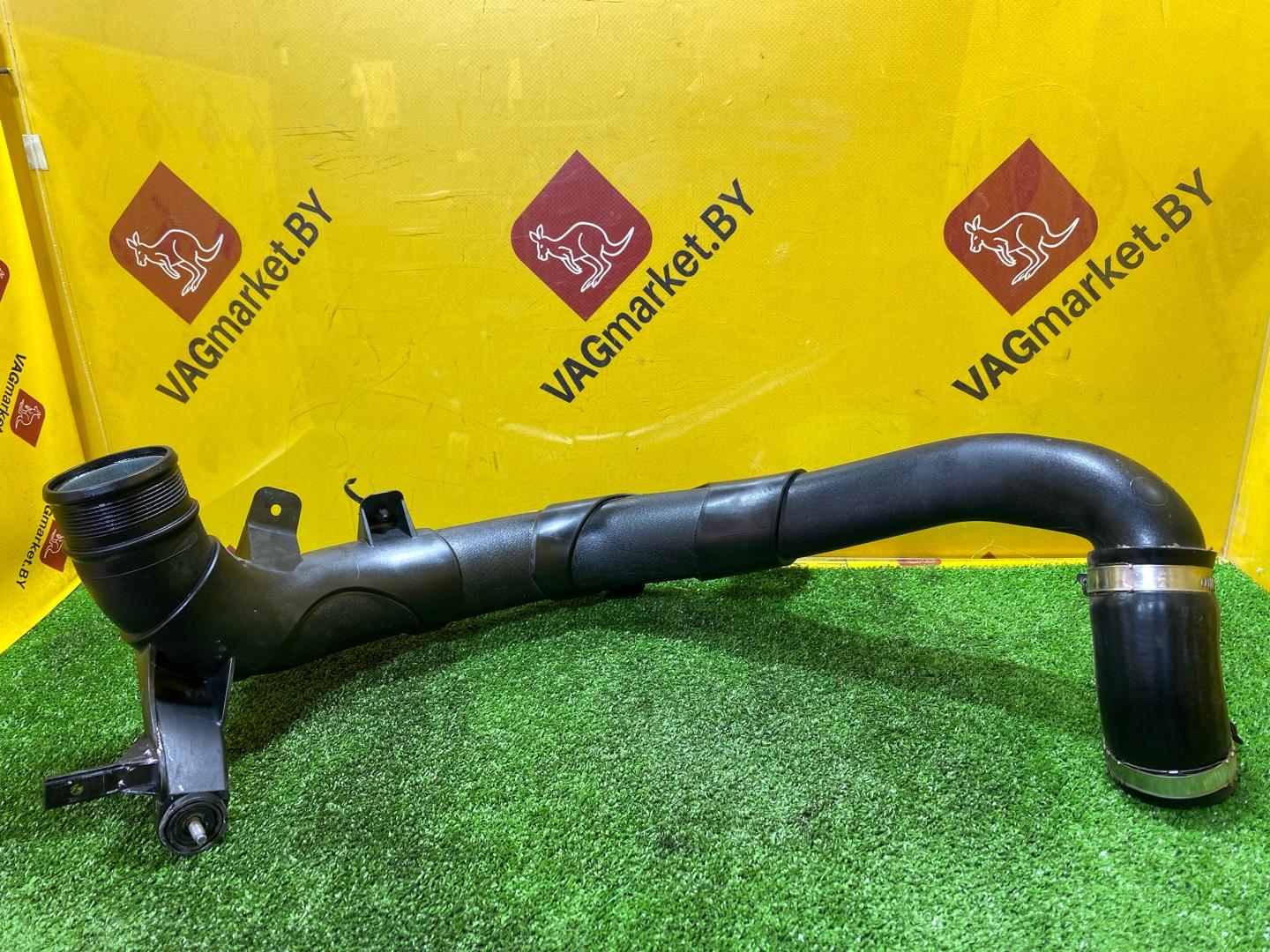 патрубок интеркулера Audi Q3 F3 2023, 2.0 л., бензин, 5Q0145840B - фото №6