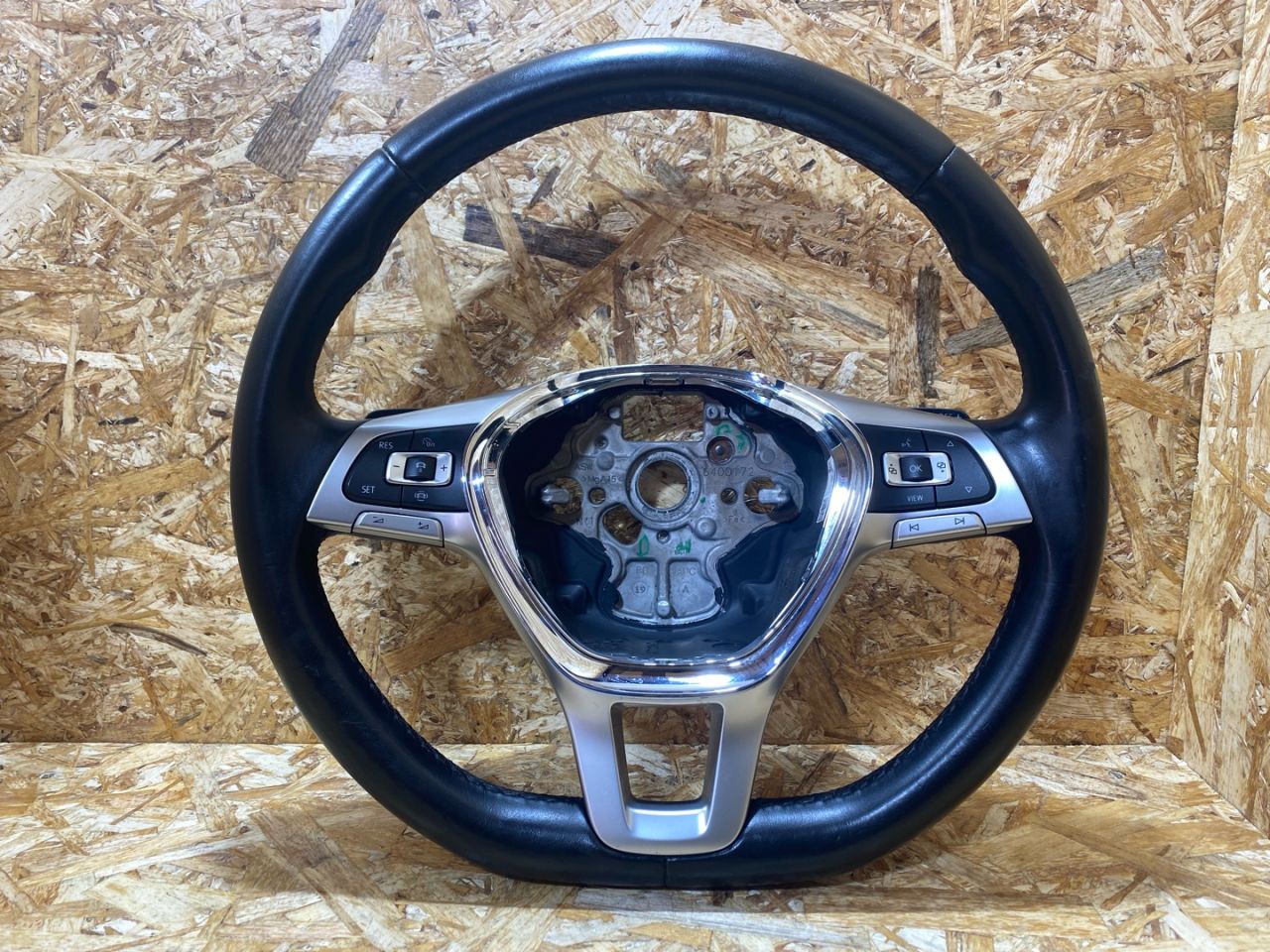 руль Volkswagen Touareg 3 поколение 2019, 3.0 л., дизель, 760419091N - фото №1