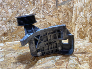 кронштейн генератора Porsche Macan 1 поколение 2016, 3.0 л., дизель, 059903143AJ