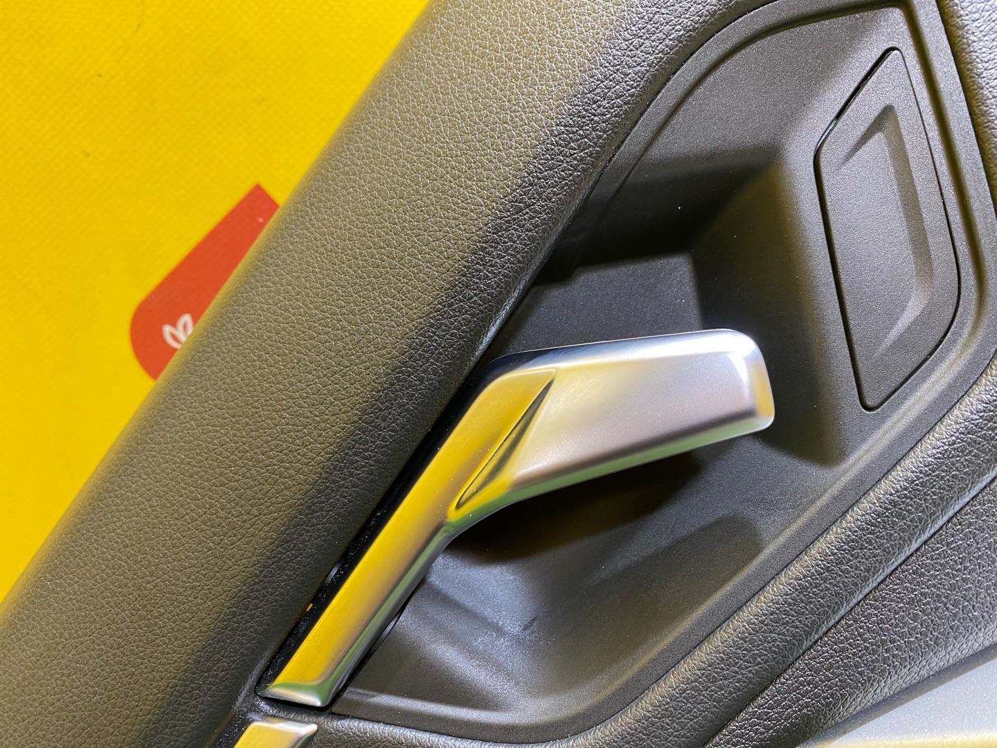 обшивка двери задняя левая Audi Q3 F3 2021, 2.0 л., бензин, 83B867303AE - фото №9