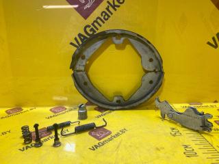 колодки стояночного тормоза Audi Q7 4L [рестайлинг] 2013, 3.0 л., дизель, 7L0698525, 7L0698545A