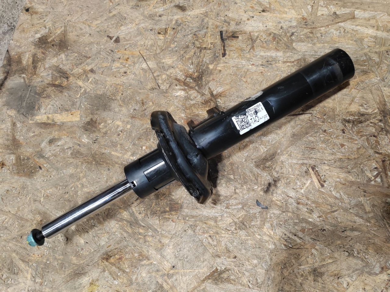 амортизатор передний Skoda Karoq 1 поколение 2019, 1.5 л., бензин, 5Q3413031K - фото №1