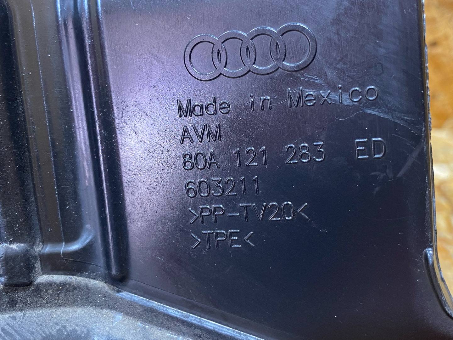 воздуховод (дефлектор) радиатора Audi Q5 FY 2018, 2.0 л., дизель, 80A121283ED - фото №11