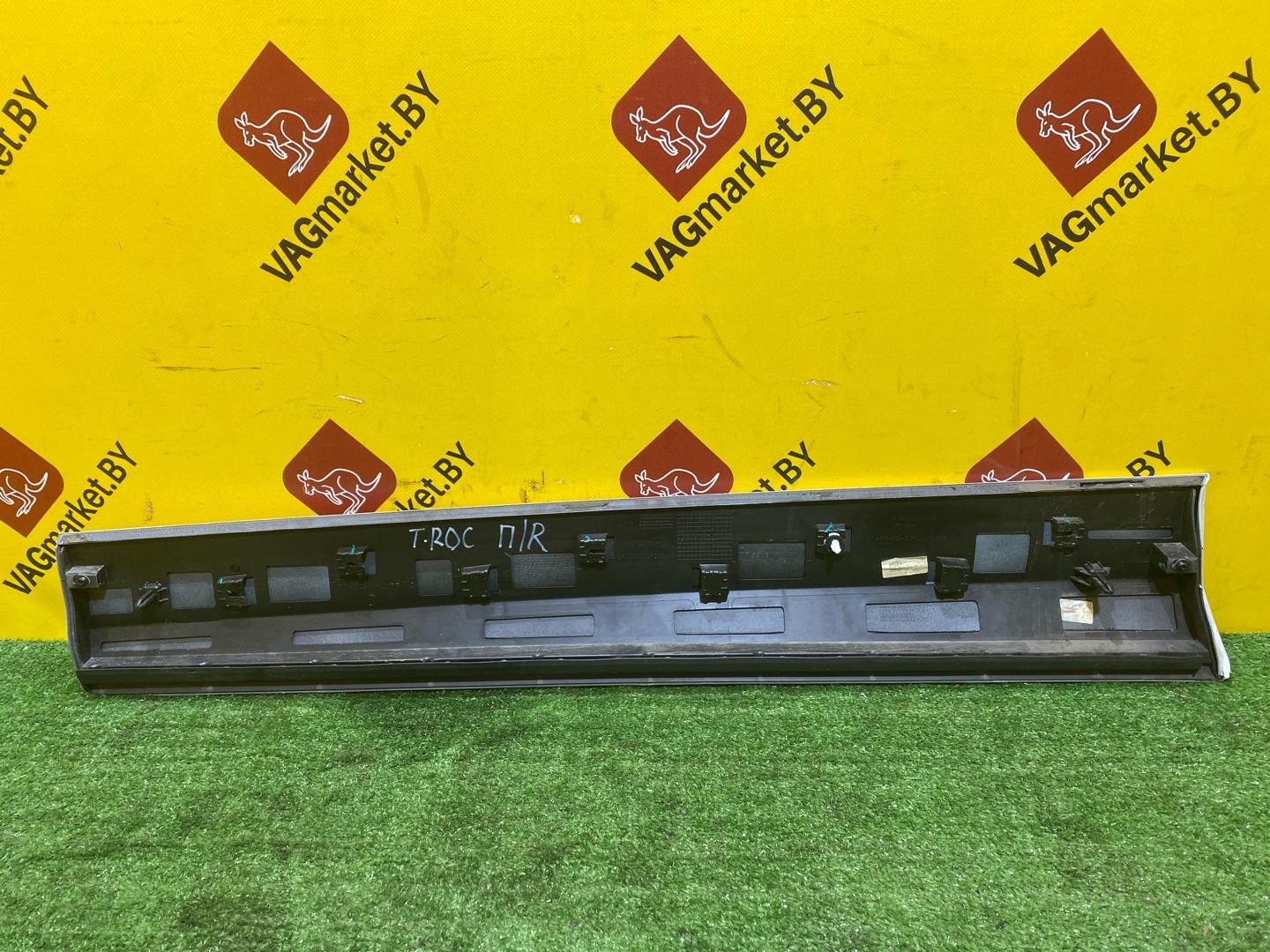 молдинг двери передней правой Volkswagen T-Roc 1 поколение 2022, 2.0 л., бензин, 2GA854940AG - фото №6