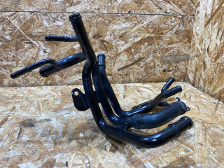 трубка охлаждающей жидкости Volkswagen Passat B8 2016, 2.0 л., дизель, 04L121064AE