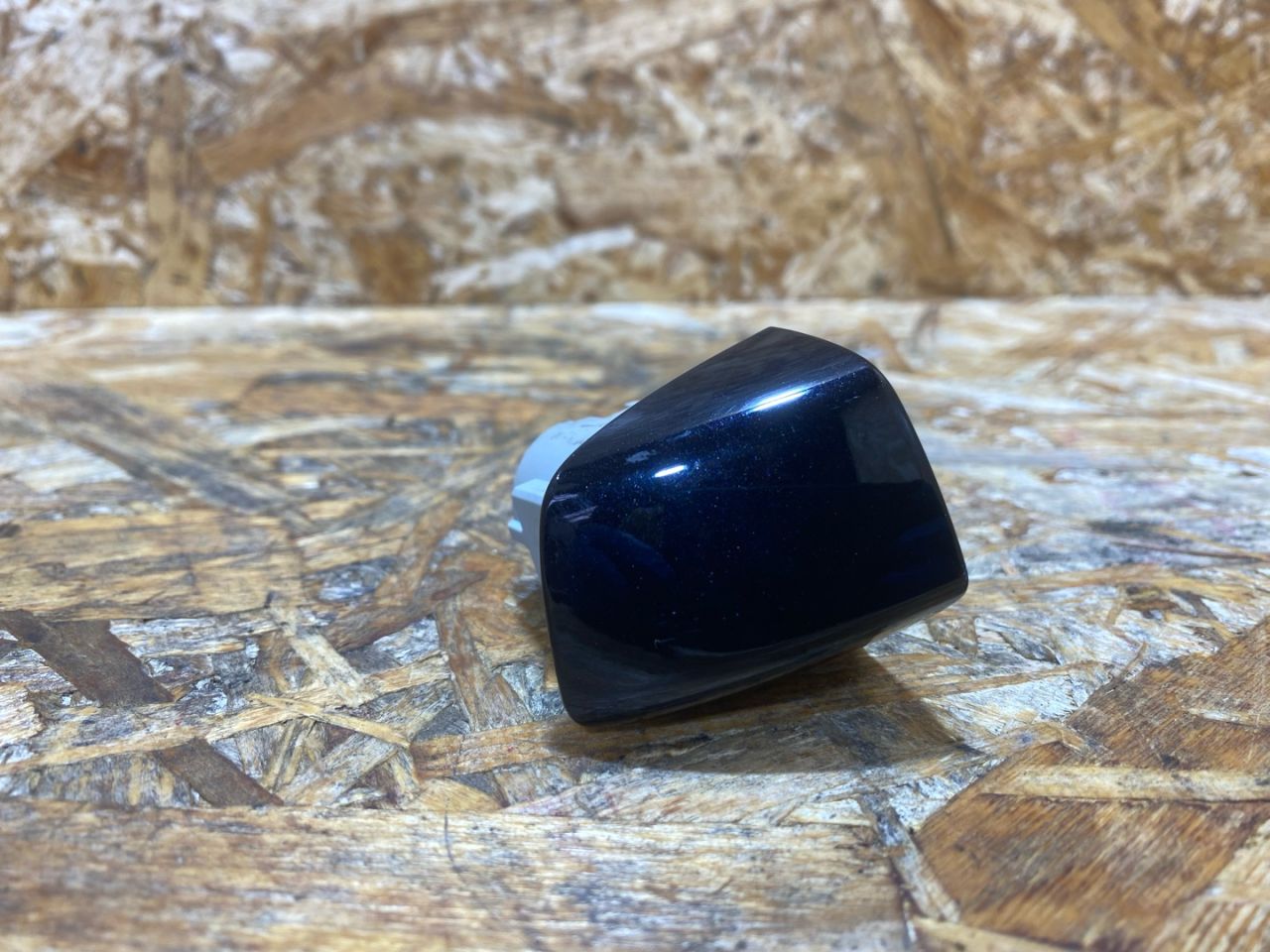 колпачок (заглушка) ручки двери задней правой Audi Q7 4M 2016, 3.0 л., дизель, 4H0837167, 4H0837880 - фото №1