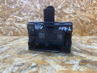 модуль управления двери Volkswagen T-Roc 1 поколение [рестайлинг] 2024, 2.0 л., бензин, 5Q4959593R