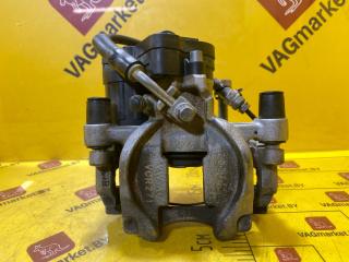 суппорт задний правый Volkswagen Golf Alltrack 7 поколение [рестайлинг] 2018, 1.8 л., бензин, 8V0615424D