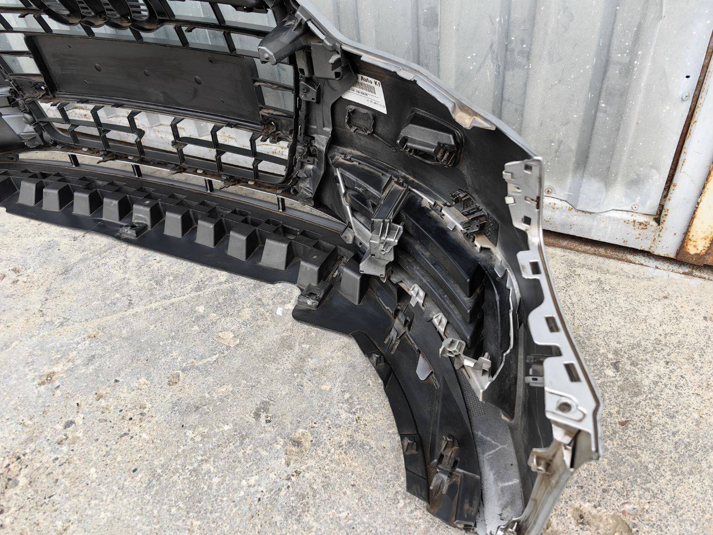 бампер передний Audi A3 8V 2015, 1.4 л., бензин, 8V5807065D, 8V5853651A - фото №12