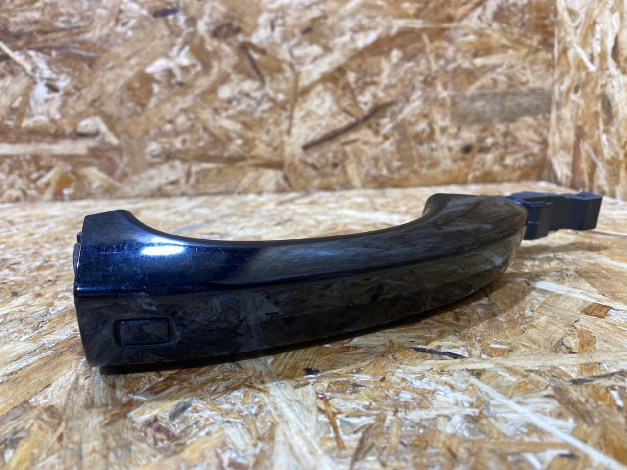 ручка наружная задняя правая Audi Q7 4M 2016, 3.0 л., дизель, 4H0837206 - фото №1