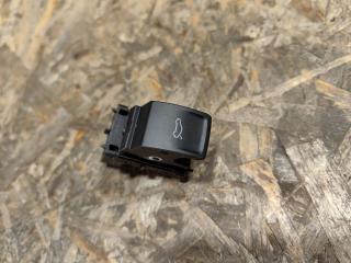 кнопка открытия багажника Volkswagen Touareg 3 поколение 2019, 3.0 л., дизель, 3G0959831