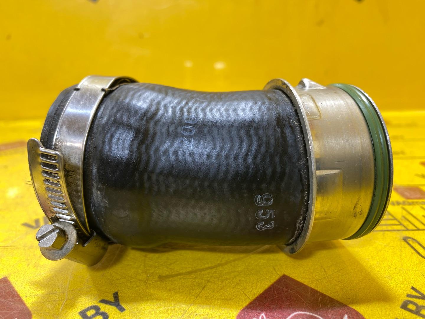 патрубок интеркулера Audi Q3 8U 2012, 2.0 л., бензин, 1K0145828F - фото №4