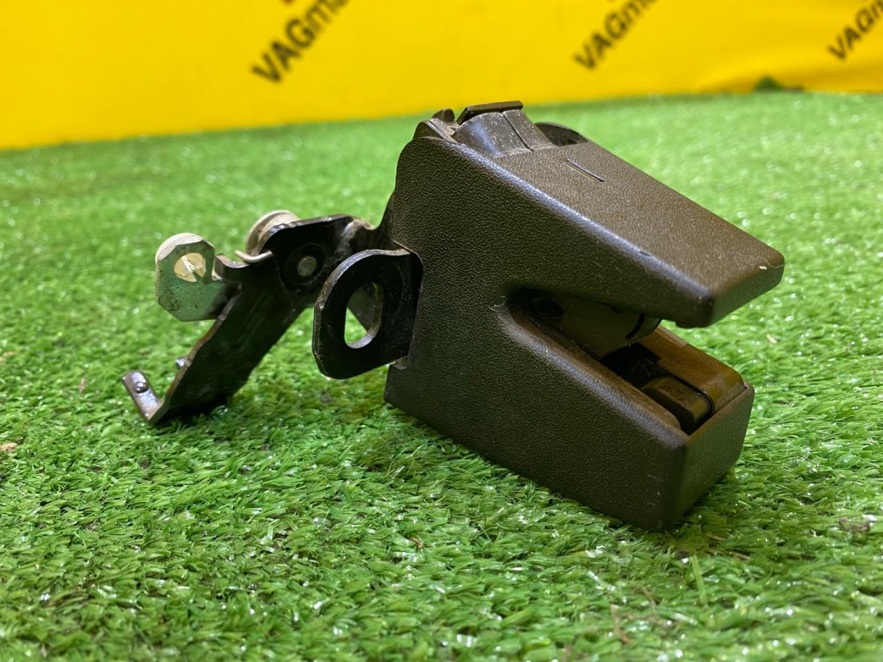 замок двери Volkswagen Caddy 4 поколение 2016, 1.4 л., бензин, 2K0827257 - фото №1