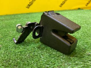 замок двери Volkswagen Caddy 4 поколение 2016, 1.4 л., бензин, 2K0827257