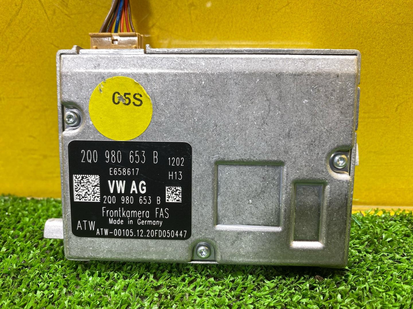камера переднего обзора Audi Q3 Sportback F3 2021, 2.0 л., бензин, 2Q0980653B - фото №6