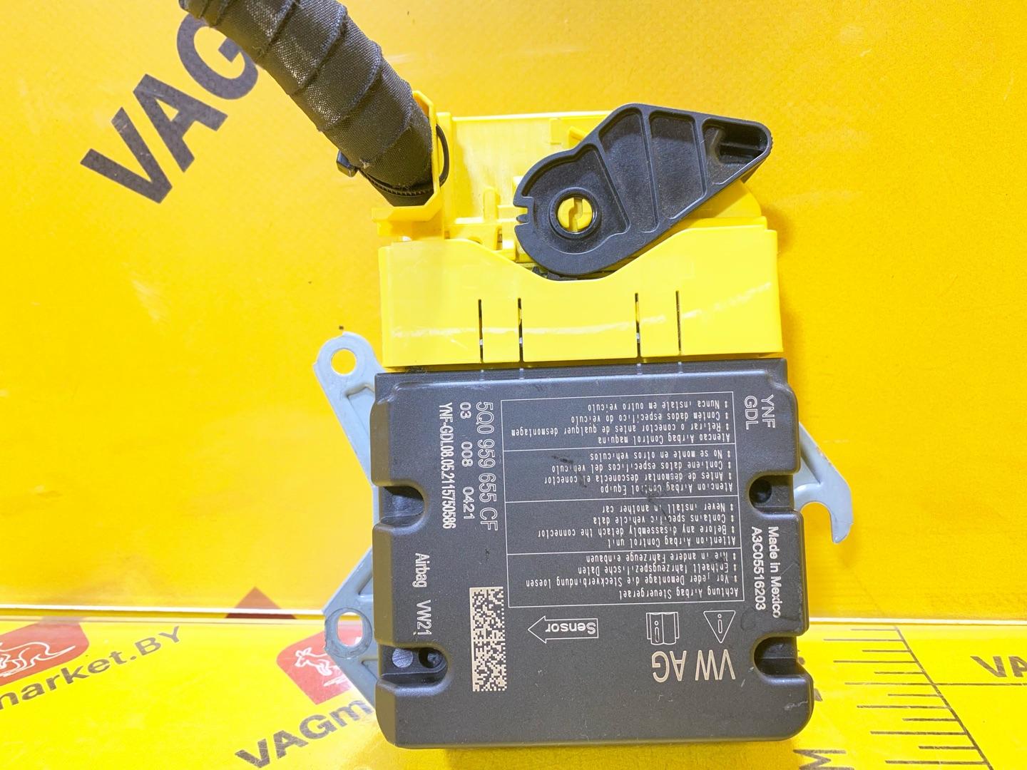 блок AirBag Volkswagen Tiguan 2 поколение 2020, 2.0 л., бензин, 5Q0959655CF
