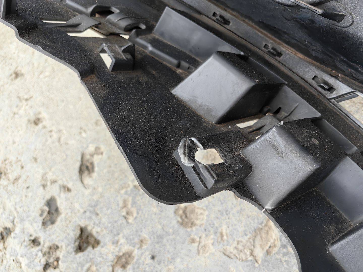 бампер передний Audi A3 8V 2015, 1.4 л., бензин, 8V5807065D, 8V5853651A - фото №16