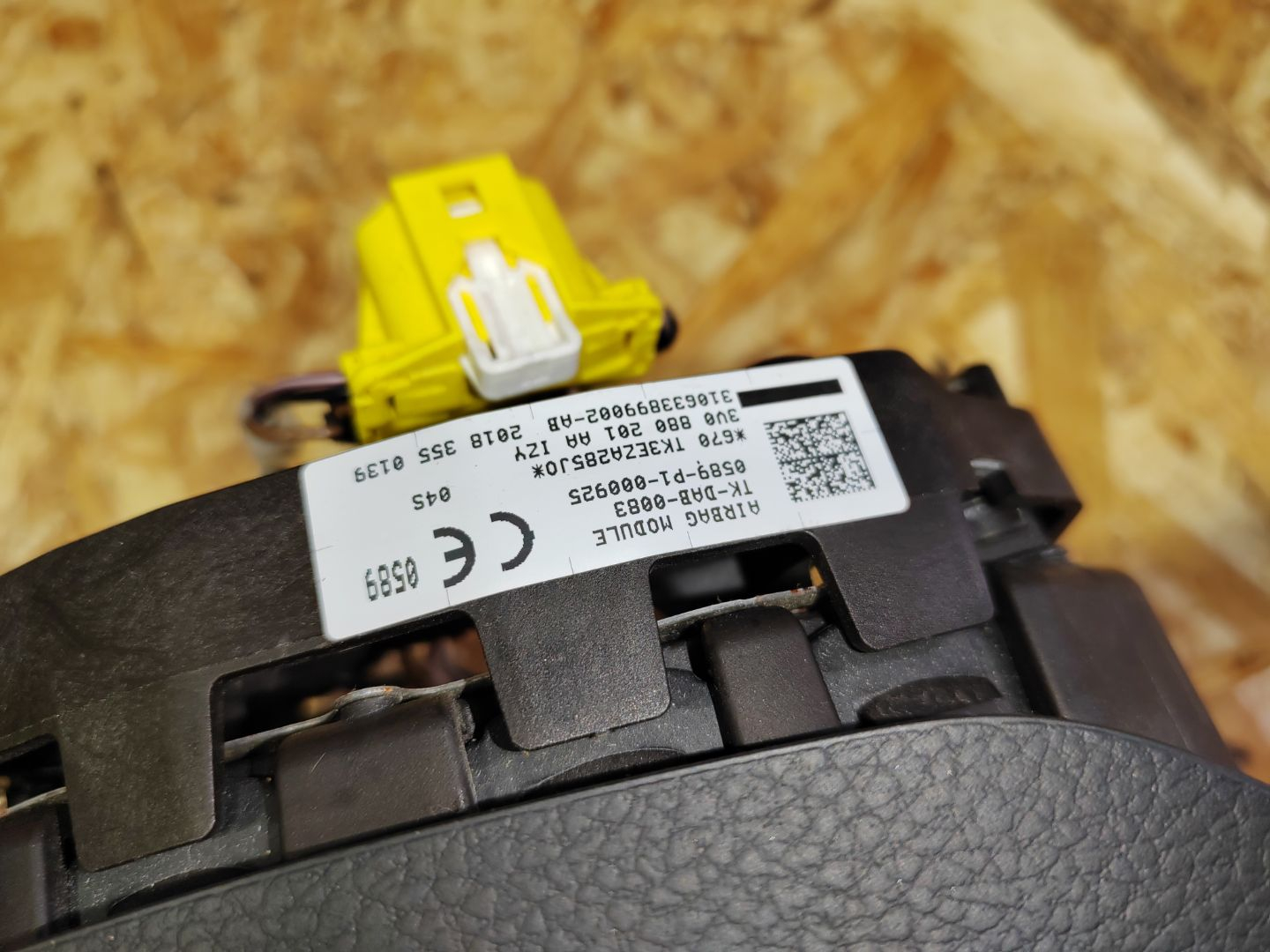 подушка безопасности водителя Skoda Superb 3 поколение 2019, 2.0 л., бензин, 3V0880201AA - фото №5