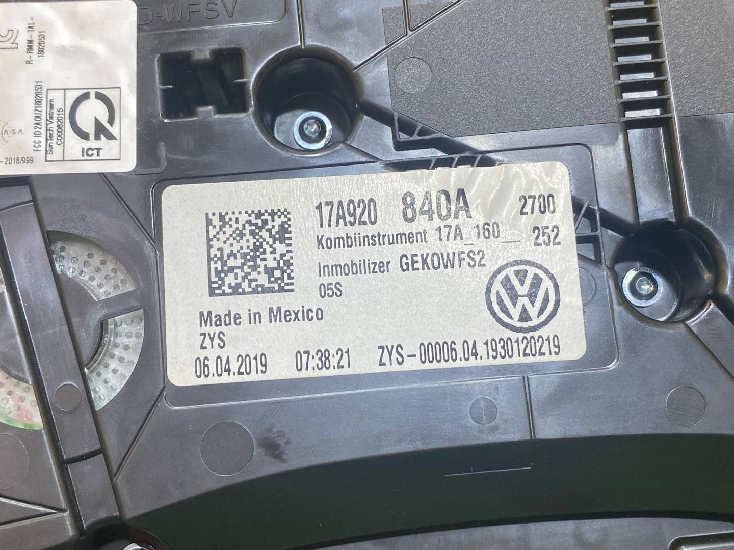 щиток приборов (приборная панель) Volkswagen Jetta 7 поколение 2019, 1.4 л., бензин, 17A920840A - фото №11