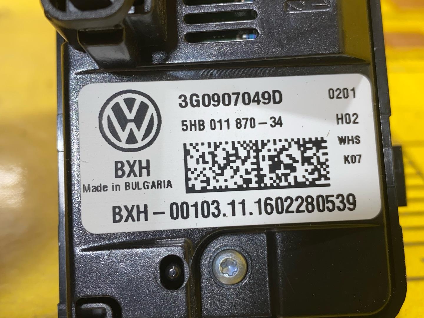 блок управления печки / климат-контроля Volkswagen Tiguan 2 поколение 2016, 2.0 л., бензин, 3G0907049D - фото №7