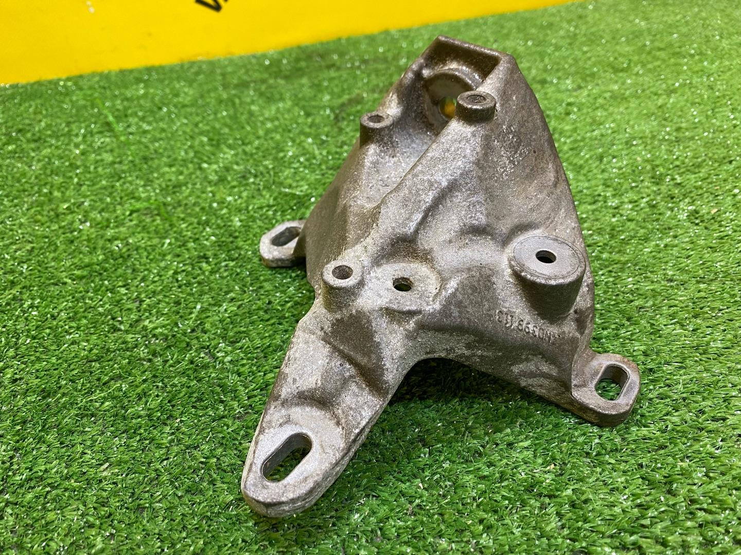кронштейн КПП Audi A8 D5 2019, 3.0 л., дизель, 4N0399113