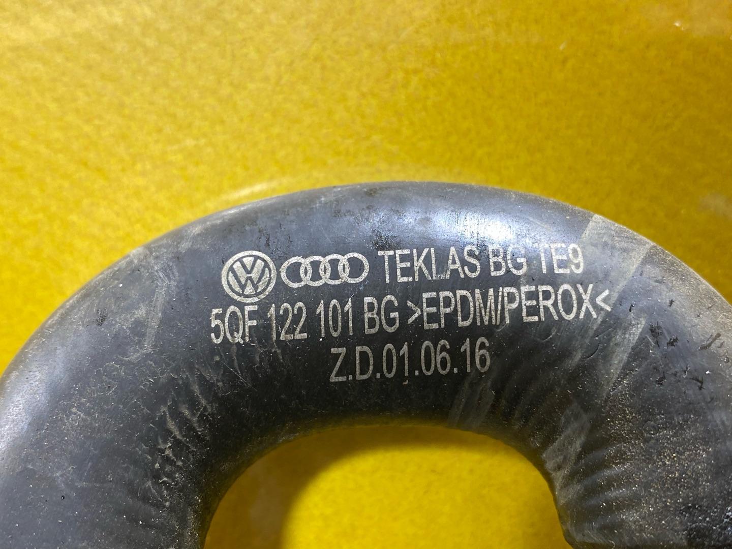 патрубок радиатора Audi Q3 Sportback F3 2021, 2.0 л., бензин, 5QF122101BG - фото №5