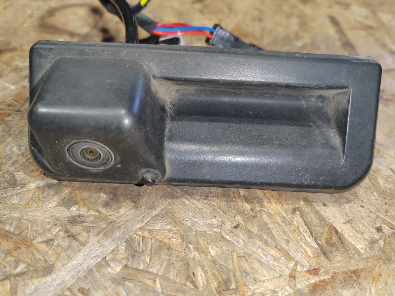 камера заднего вида Volkswagen Touareg 3 поколение 2019, 3.0 л., дизель, 8W8827566E - фото №1