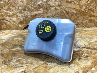 бачок тормозной жидкости Audi Q7 4M 2016, 3.0 л., дизель, 8W0611301