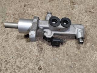 цилиндр тормозной главный Volkswagen Amarok 1 поколение 2H [рестайлинг] 2018, 3.0 л., дизель, 2H0611019C