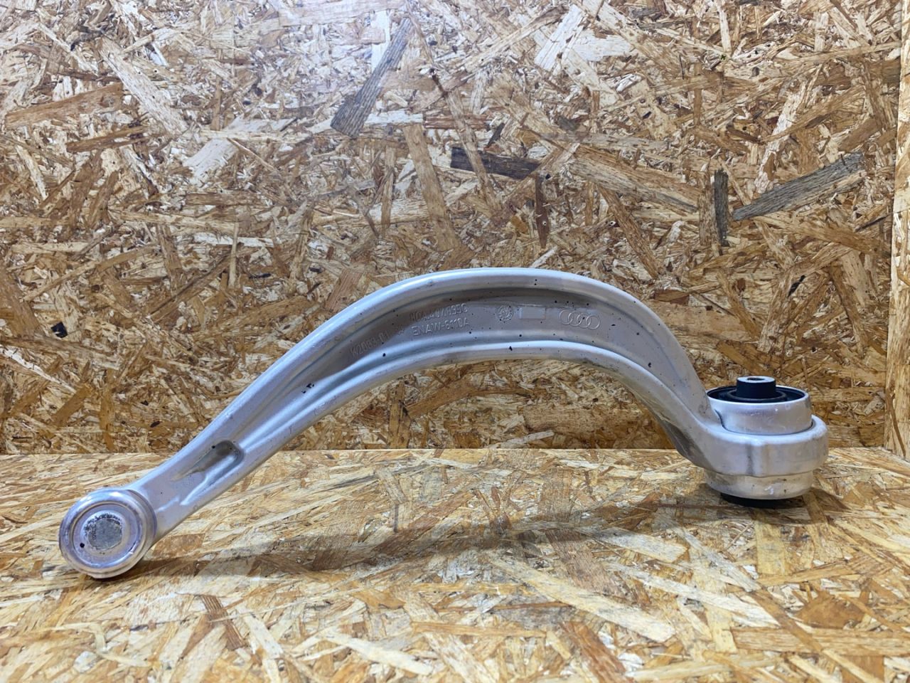 рычаг передний левый Audi Q5 FY 2018, 2.0 л., дизель, 80A407693E - фото №1
