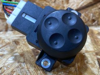 блок управления сиденьем Audi A4 B9 2016, 2.0 л., бензин, 8E0959777A