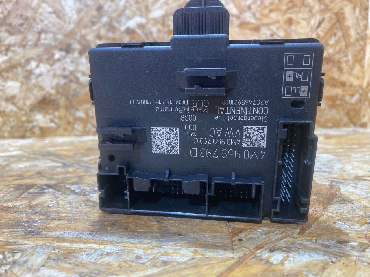 модуль управления двери Audi Q7 4M 2016, 3.0 л., дизель, 4M0959793D - фото №1