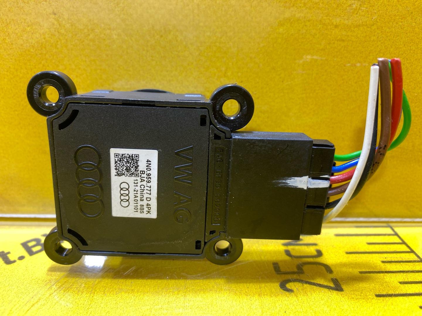 блок управления сиденьем Audi Q3 F3 2021, 2.0 л., бензин, 4N0959777D - фото №6