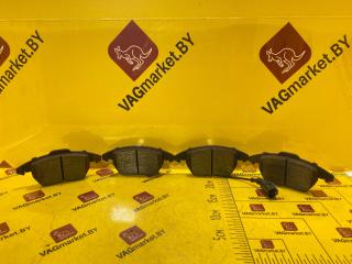 тормозные колодки Audi Q3 8U 2012, 2.0 л., бензин, 5N0698151