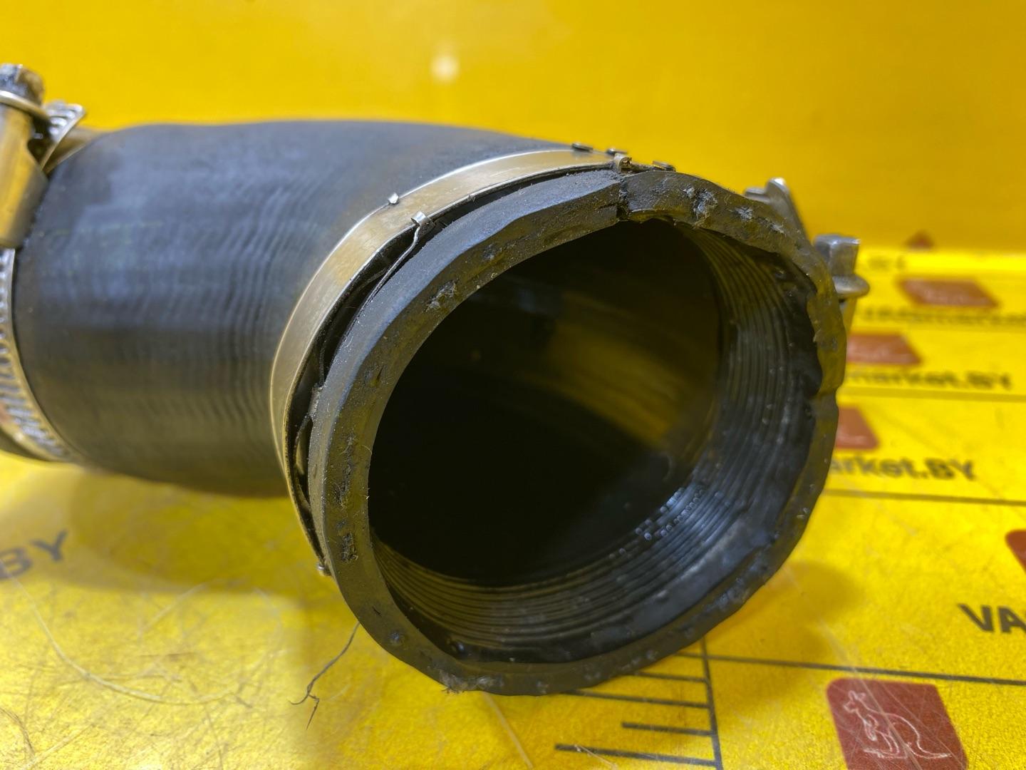 патрубок интеркулера Audi Q3 8U 2012, 2.0 л., бензин, 5N0145838C - фото №5