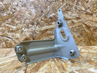 крепление ( кронштейн ) крыла Volkswagen Golf Alltrack 7 поколение 2017, 1.8 л., бензин, 5G0821136B