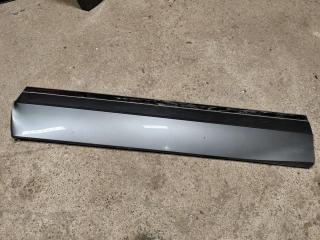 молдинг двери передней правой Volkswagen Touareg 3 поколение 2019, 3.0 л., дизель, 760854940A