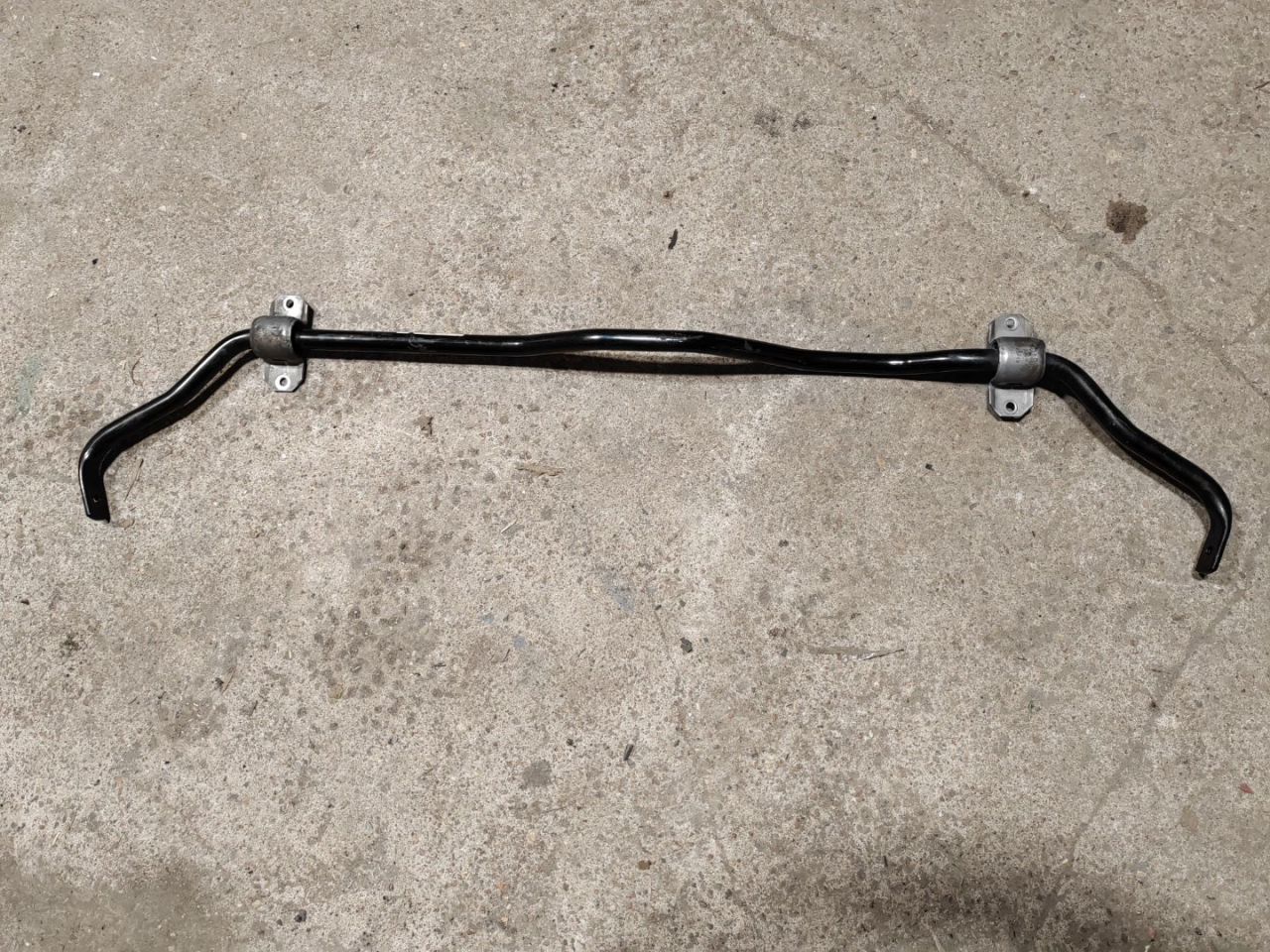 стабилизатор подвески задний Volkswagen Touareg 3 поколение 2019, 3.0 л., дизель, 4M0511305AL - фото №1