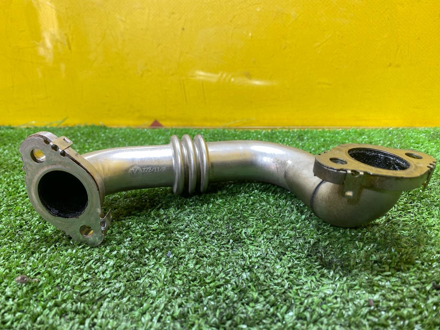 трубка системы рециркуляции EGR Volkswagen Amarok 1 поколение 2H 2012, 2.0 л., дизель, 03L131521D - фото №4