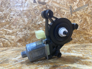 моторчик стеклоподъемника Volkswagen T-Roc 1 поколение [рестайлинг] 2024, 2.0 л., бензин, 5Q0959801A